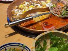 -洱火云南酸菜牛肉火锅(石景山当代商城店)