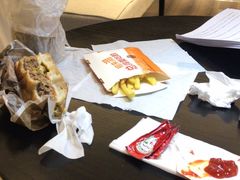 -乔治莫兰迪酒店(济南解放路山东大学店)