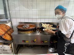 -黄阿姨锅贴大王(万航渡路店)