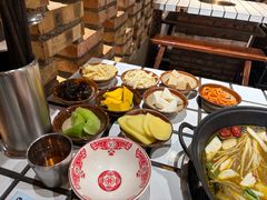 -贰回巷火锅馆(钟楼店)