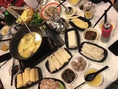 -鲜入围煮花胶鸡海鲜火锅