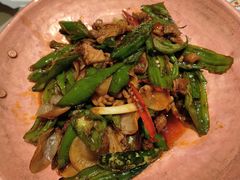 -云海肴·汽锅鸡·云南菜(天山百盛优客店)