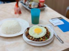 干免治牛肉饭-喜莲咖啡