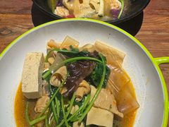 -万记麻辣烫国展总店