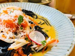 阿拉斯加蟹肉配海胆酱墨鱼汁意面-CHILLAX轻乐时(侨建·Hi City店)