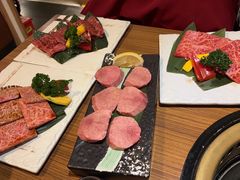 -炼火烤肉店