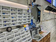 -诺柯视眼镜-蔡司依视路官方工厂店(淞南一店)