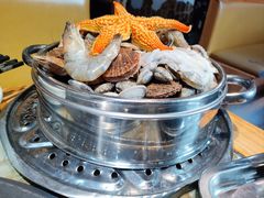 -锅老头海鲜铁锅炖