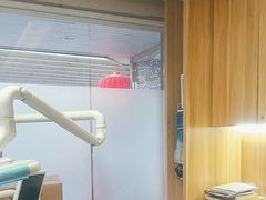 -上海仁爱医院口腔科 · 种植
