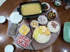 -锅圈食汇火锅烧烤食材超市(聚贤路店)
