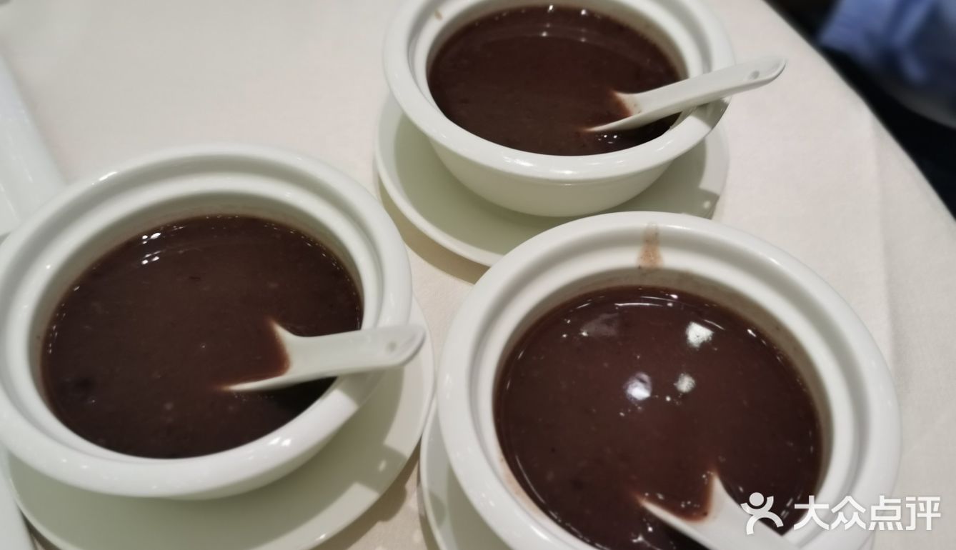 皮蛋瘦肉粥每次必点 「云吞面」一份不够，又上一份