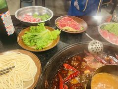 -渝井巷重庆老火锅(沈阳吉祥店)