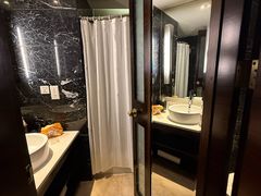 -上海静安昆仑大酒店
