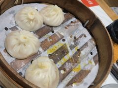 -馋三尺蟹粉小笼(人民广场店)