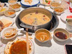 -三人行骨头王火锅(长寿店)