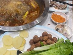 -撒拉人家.酸菜牦牛肉火锅