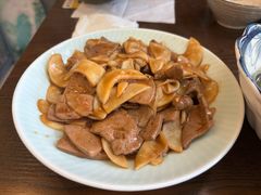 猪肝炒杏鲍菇-吉事利茶餐厅