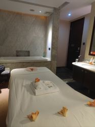 -禾颜社·精致美容