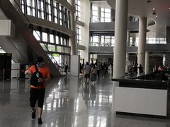 -上海跨国采购会展中心