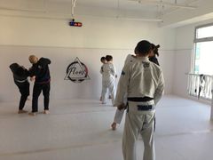 -Flow巴西柔术拳击泰拳馆