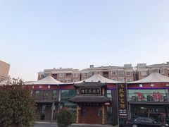 -吾悦生活广场上海飞航店-地下停车场
