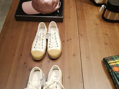 -URBAN REVIVO(上海中庚漫游城店)