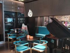 用餐区-凤凰湘语·湘粤鲜融(浦东旗舰店)