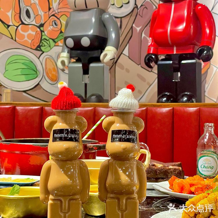 上海首家“吃鸡公司”‼️满墙积木熊🧸巨可爱！