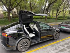 -TESLA 特斯拉(上海太古汇体验店)