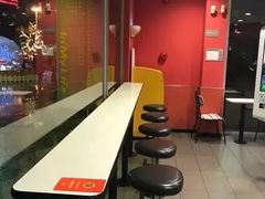 用餐区-麦当劳(百联西郊购物中心店)