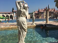 -泉城欧乐堡戏水湾艺术养生温泉