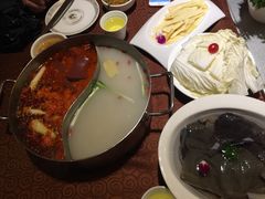 -小天鹅火锅·一线江景洪鼎旗舰店(洪崖洞店)