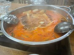 -苗伯妈酸汤火锅