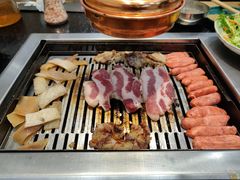 -臻牛烤肉