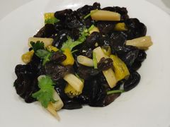 藕尖木耳-东方饺子王(新奥购物中心店)