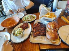 -Ribs & Burgers The Rocks