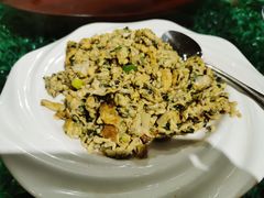 -旺角小渔村·海肠捞饭开创者(环山路店)