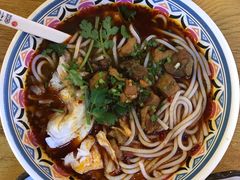 -鑫花溪牛肉米粉(人民广场店)