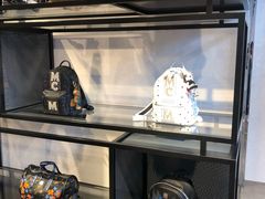 -MCM(比斯特上海购物村店)