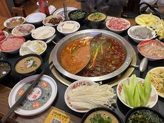 -沸炉重庆老火锅(军事博物馆店)