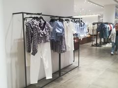 -URBAN REVIVO(西安Momopark店)