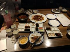-九头鹰家宴(岳家嘴店)