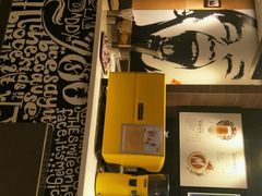 -麦当劳(汉口火车站候车室店)