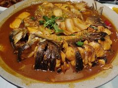 德莫利炖活鱼-李记饺子·熏酱东北菜(欢乐谷店)