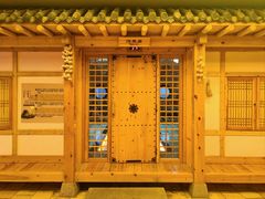 -恒坤北纬42度温泉洗浴(公园路店)