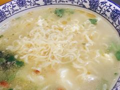 宁记大骨汤方便面-海清宁记大馅云吞