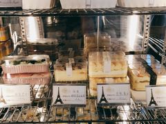 面包甜点陈列柜-mira甜品屋(财大店)