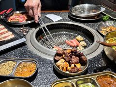 -红泥小火炉·东北泥炉烤肉(天一旗舰店)