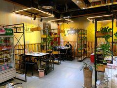 大堂-成都屋头串串香(八府庄店)