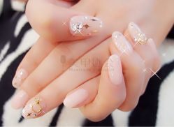 iphone_upload_pic-NEW LOOK-绿麓 · 美甲美睫脱毛工作室